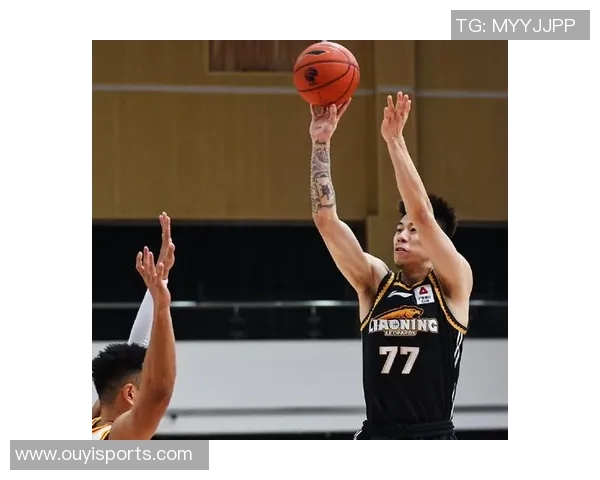 彼得森两场比赛展现卓越实力场均215分15断15帽命中率高达60 彼得森两场比赛展现卓越实力场均215分15断15帽命中率高达60