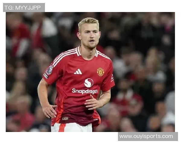 曼联训练缺席马奎尔德里赫特舍什科杰克弗莱彻积极参与展现状态 曼联训练缺席马奎尔德里赫特舍什科杰克弗莱彻积极参与展现状态