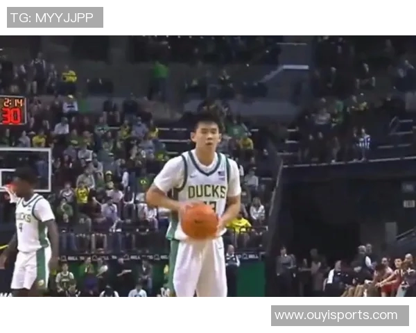 小卡季前赛首次下半场亮相表现平平拿到15分2板2助1帽展现潜力