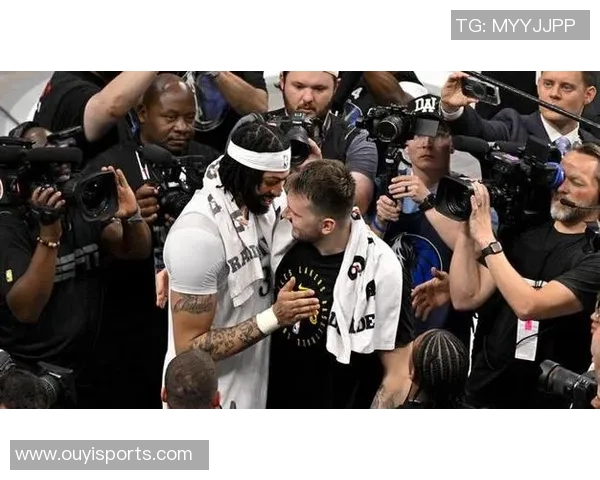 明日独行侠对阵热火戴维斯缺席13场后小概率复出引关注