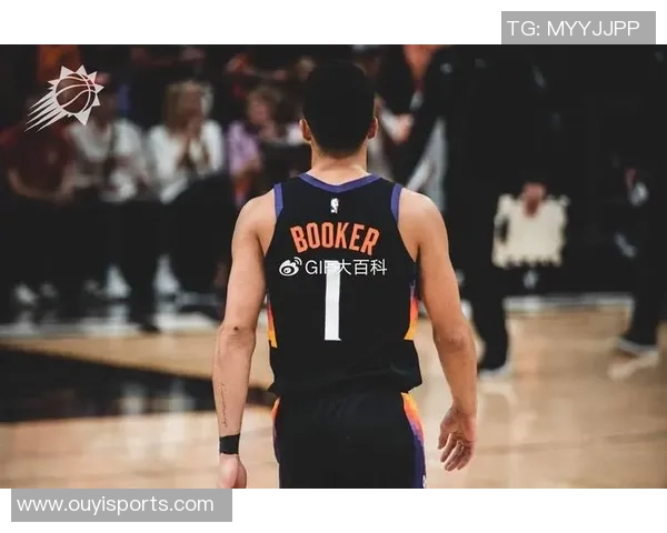 布克创历史新高前八场场均30分5助攻命中率超五成三分命中率达四成